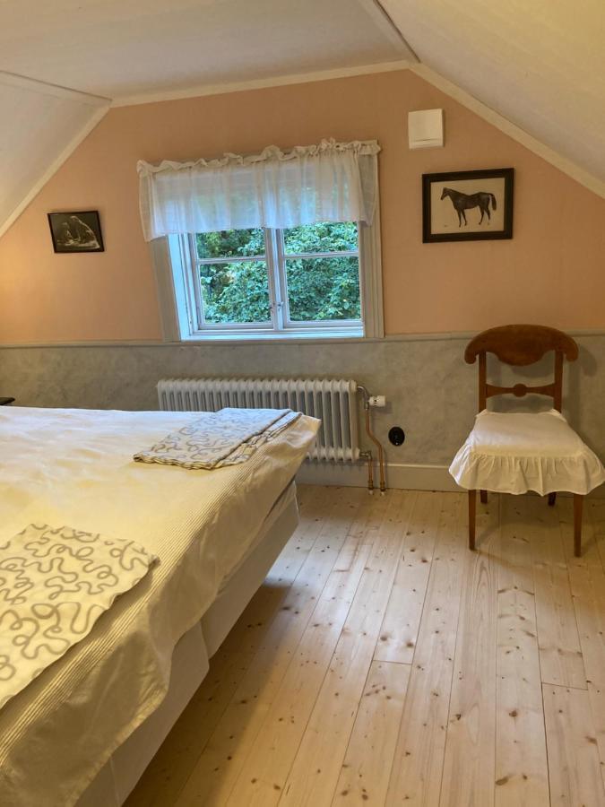 Thorstorps Gard B&B Сёдерчёпинг Экстерьер фото