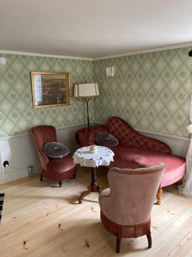 Thorstorps Gard B&B Сёдерчёпинг Экстерьер фото
