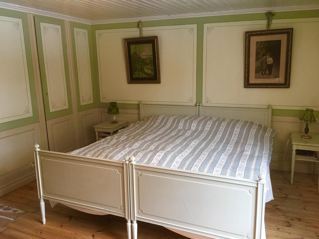 Thorstorps Gard B&B Сёдерчёпинг Экстерьер фото