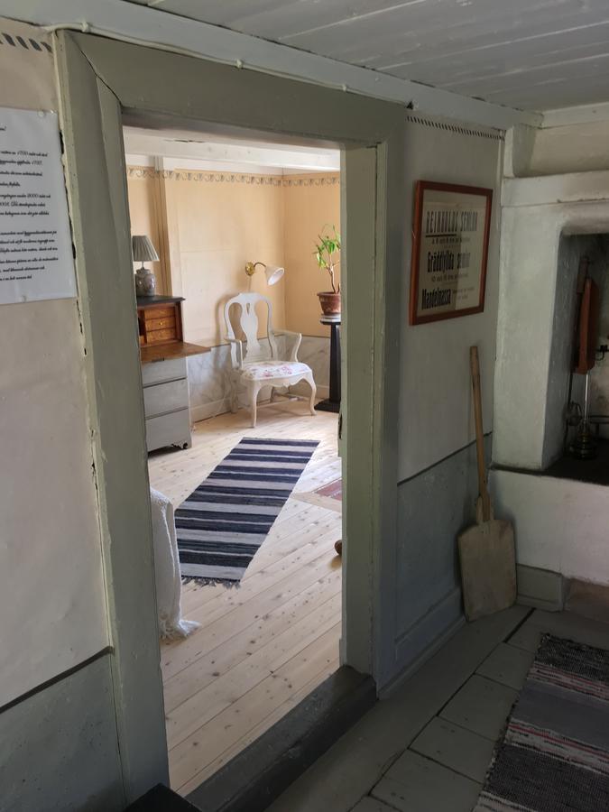 Thorstorps Gard B&B Сёдерчёпинг Экстерьер фото