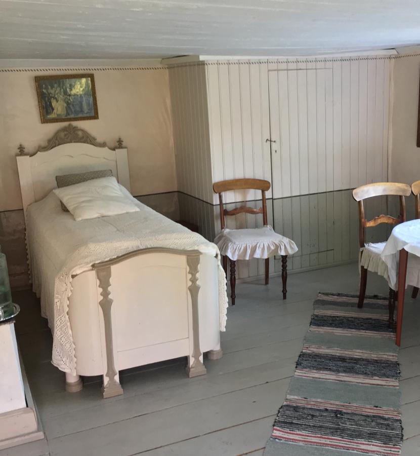 Thorstorps Gard B&B Сёдерчёпинг Экстерьер фото
