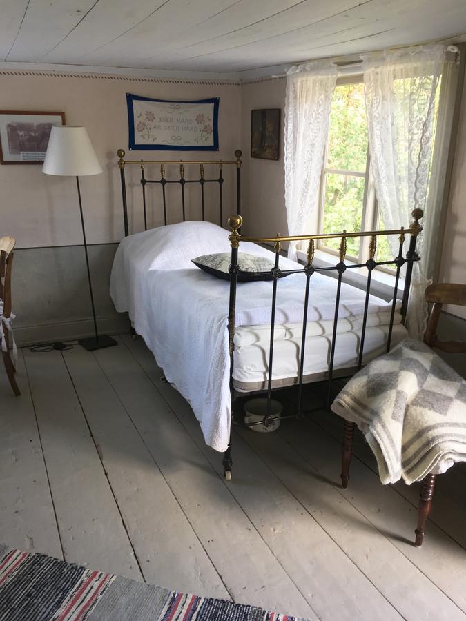 Thorstorps Gard B&B Сёдерчёпинг Экстерьер фото